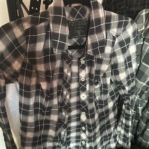 Black and white flannel Guess